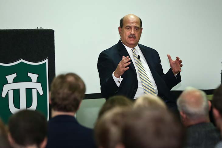 Barry Salzberg, global CEO of Deloitte Touche Tohmatsu Ltd., devoted his R. W. Freeman Distinguished Lecture to answering questions from students.
