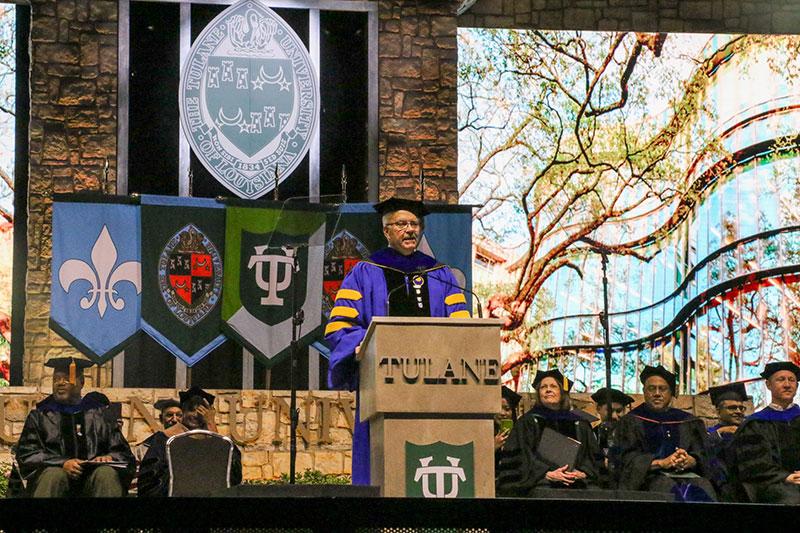 Dean Goes delivers graduation remarks