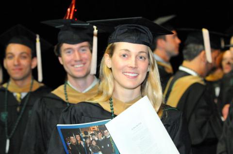 TU_business_grads_050-650