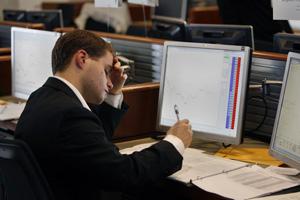 Stephen Cacioppo (MFIN') won second place and an internship with Sempra Energy for his performance in the competition.