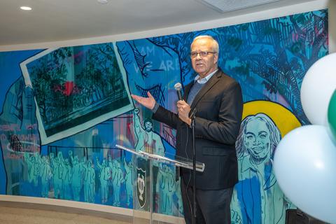 Dean Paulo Goes speaks at unveiling of the mural "The Black New Orleans Experience"