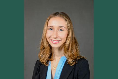 Abbey Hochreiner headshot